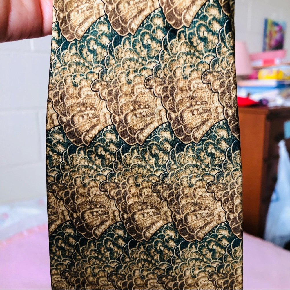 Silk tie Freer / Smithsonian museum fine design